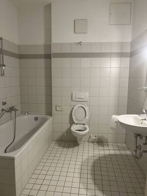 5-Zimmer-Wohnung im Hopfenmarkt zu vermieten! I provisionsfrei I www.dsr-asset.com – 18055 Rostock – Vorschaubild 4