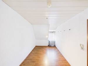 Beliebte Lage nahe Ostendplatz. Sofort frei! Niedriges Hausgeld. 3 Zimmer, Gemeinschaftsgarten – 70188 Stuttgart – Vorschaubild 8