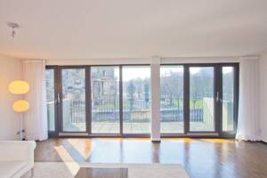 5 Zi-Whg mit Wasserblick EBK Aufzug TG u Concierge an der Museumsinsel (4.1) – 10178 Berlin – Vorschaubild 1