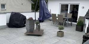 Moderne Wohnung mit 65 m² Dachterrasse - ideal für bis zu 3 Personen & WG-geeignet