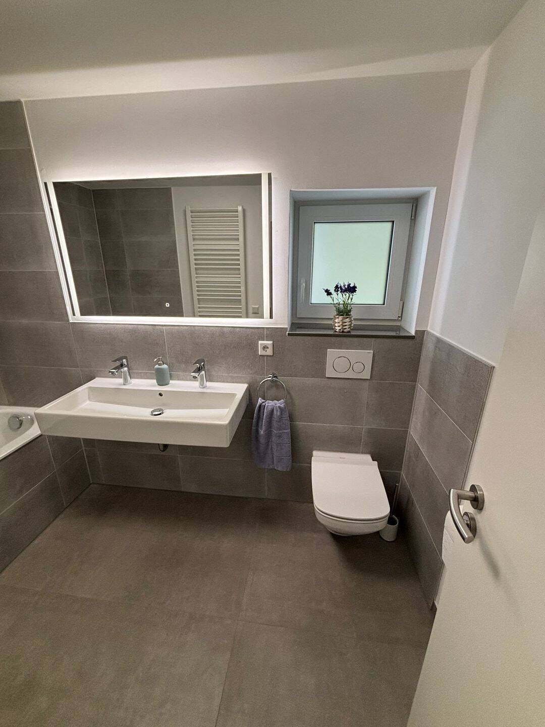 ***wunderschönes, freistehendes Einfamilienhaus- hochwertig saniert auf Top- Level*** – Nürnberg – Vorschaubild 4