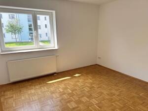 Einziehen & Wohlfühlen! 2-Zimmer-Wohnung, guter Schnitt + Parkett + Bad mit Wanne + Balkon – 99097 Erfurt – Vorschaubild 5