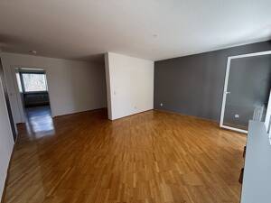Wohnen in begehrter Lage von Ludwigshafen-Süd - 4 Zimmer, Loggia und großzügiges Raumgefühl – 67061 Ludwigshafen am Rhein – Vorschaubild 5