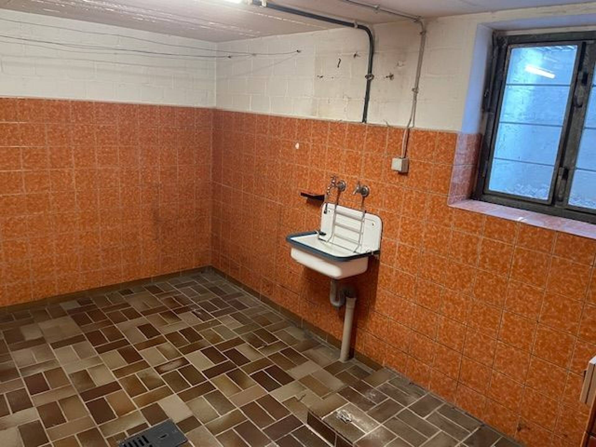 Haus in 50999 Köln / Weiß mit 72 m² kaufen