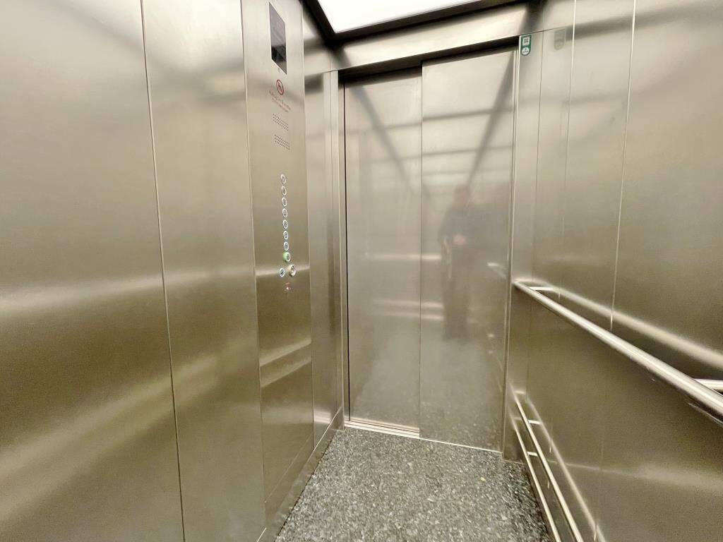 Freie Wohnung mit Renovierungsbedarf in Schilksee – Kiel – Vorschaubild 4