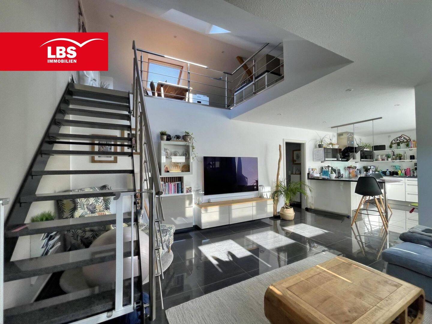 Stilvolle Maisonette-Wohnung mit Loggia und Garage in Wuppertal-Elberfeld – Wuppertal – Vorschaubild 8