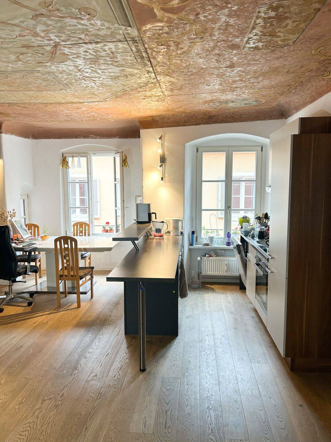 2-Zimmer-Altbauwohnung im historischen Altbau in der Altstadt!
