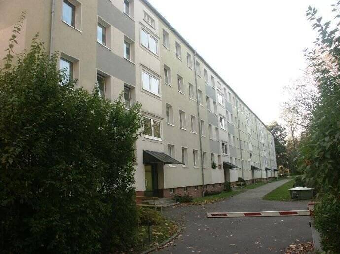Aufgepasst !! 2-Raumwohnung mit Südbalkon in TOP Lage, mit Balkon und Stellplatz – Chemnitz – Vorschaubild 2