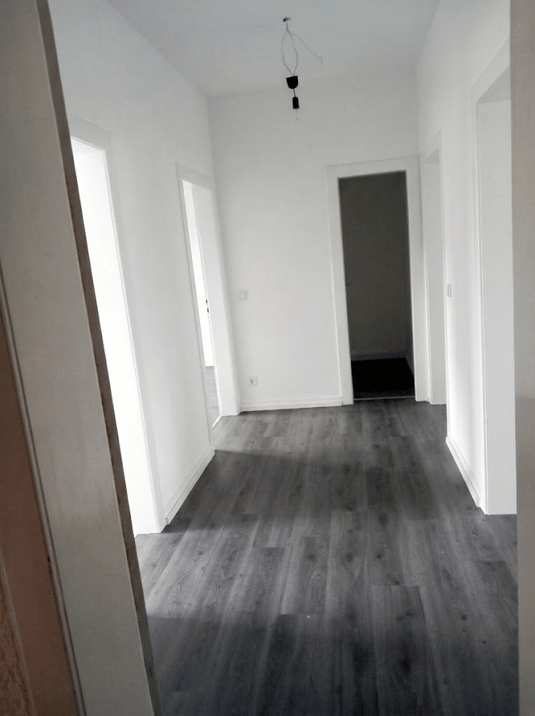 Helle 2,5 R.-Wohnung inkl. neuwertiger Einbauküche für max. 2 Personen – Oberhausen – Vorschaubild 2
