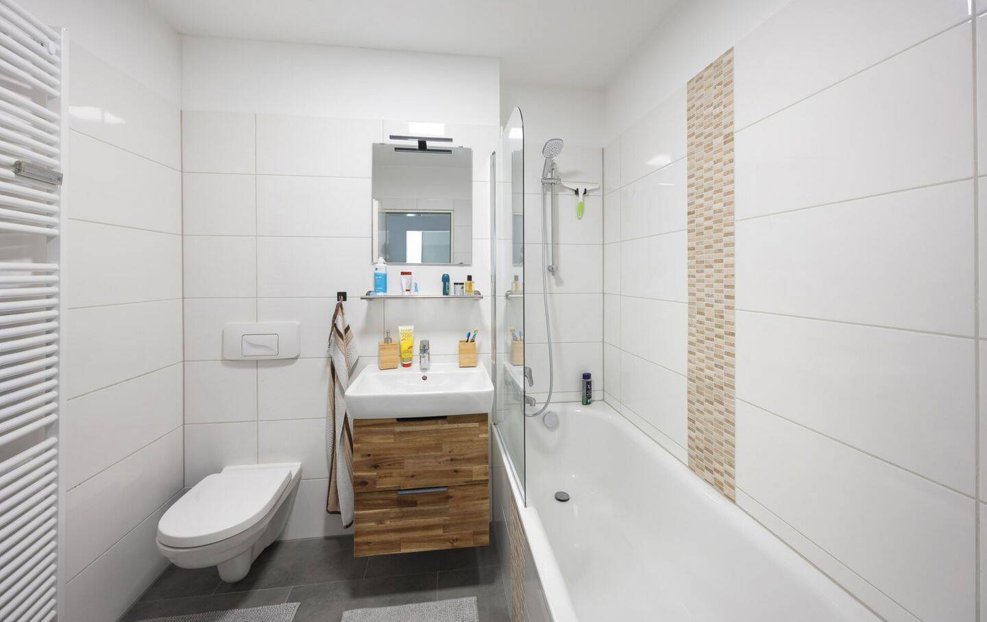 Panorama Tower Germering | Sanierte 2-Zimmer-Wohnung mit Balkon & Tiefgarage (7.OG) – Germering – Vorschaubild 5