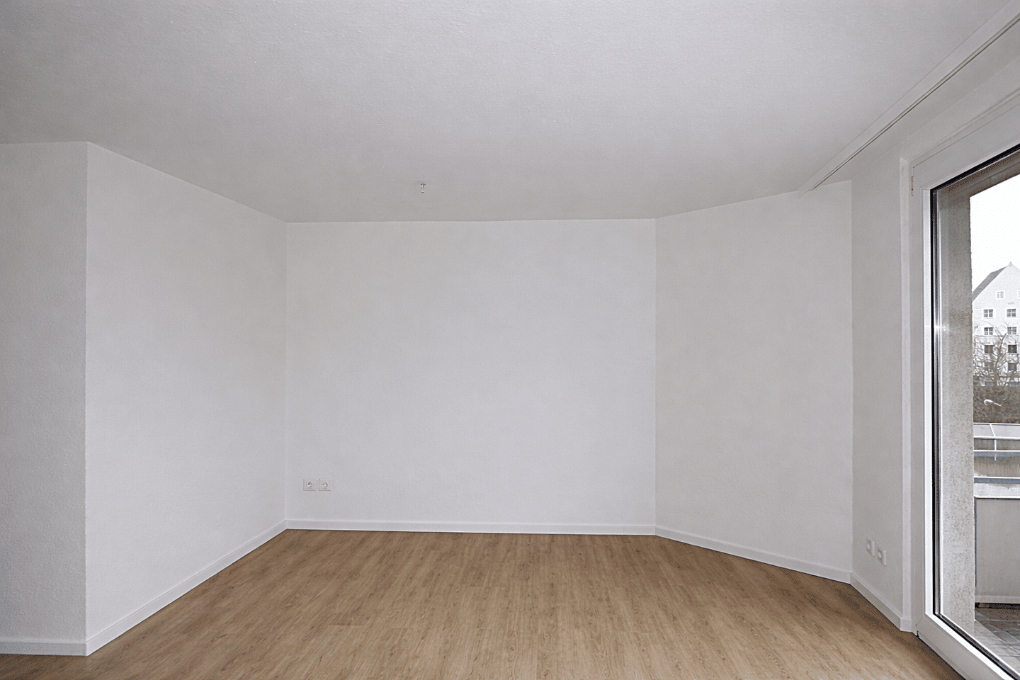 Vermietete 1-Zimmer-Wohnung im 3.OG. mit Balkon & TG – nahe Nopitschstraße/Dianaplatz – Nürnberg – Vorschaubild 5