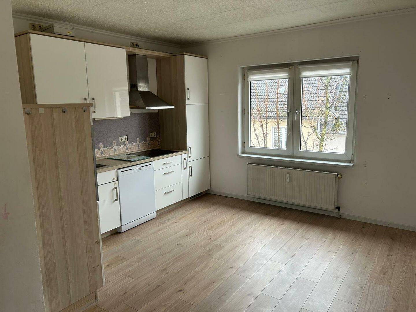 Elegante Maisonettewohnung mit Balkon in begehrter Lage von Essen-Holsterhausen. – Essen – Bild 1 von 6