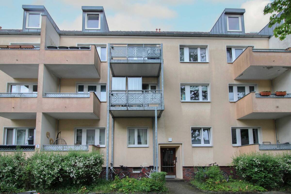 Kapitalanlage in Berlin-Tempelhof - Charmante 1-Zimmer-Wohnung mit großem Balkon – 12099 Berlin – Bild 1 von 7