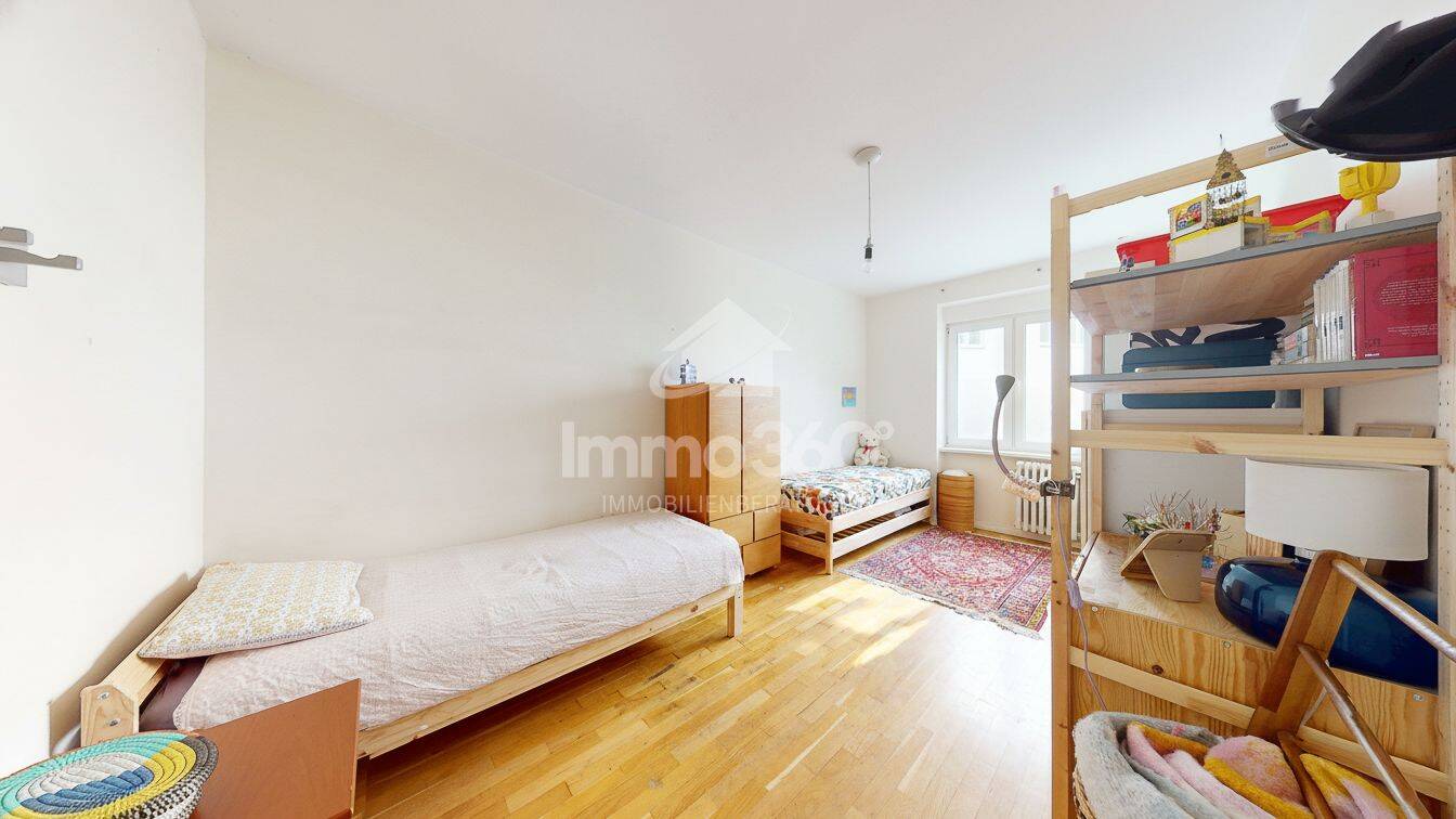 Modernisiert, klassisch geschnitten: 3-Zimmer-Wohnung mit Parkett – Berlin – Vorschaubild 4