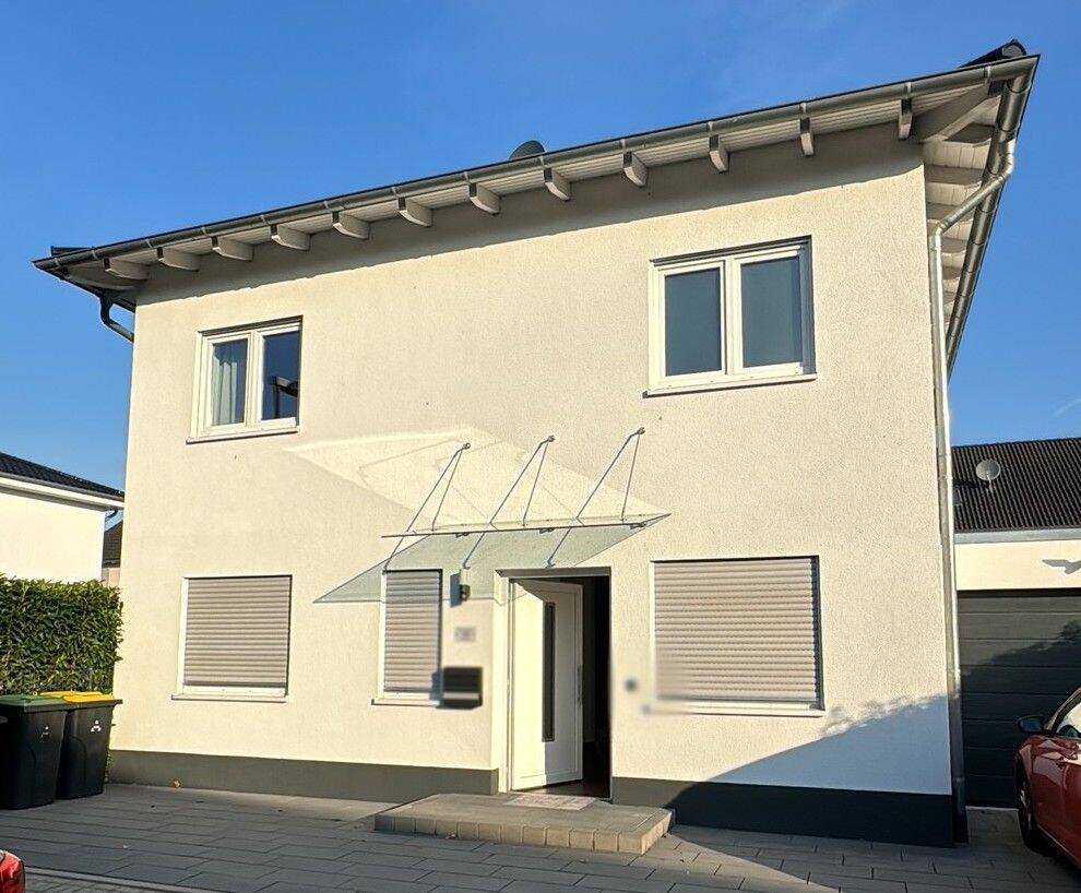 Stilvolle Stadtvilla in begehrter Wohnlage von Troisdorf-Sieglar – Troisdorf – Bild 1 von 4