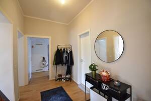 Altbaucharme in OBK! Moderne 3-Zimmer-Wohnung zu vermieten – 40545 Düsseldorf – Vorschaubild 3