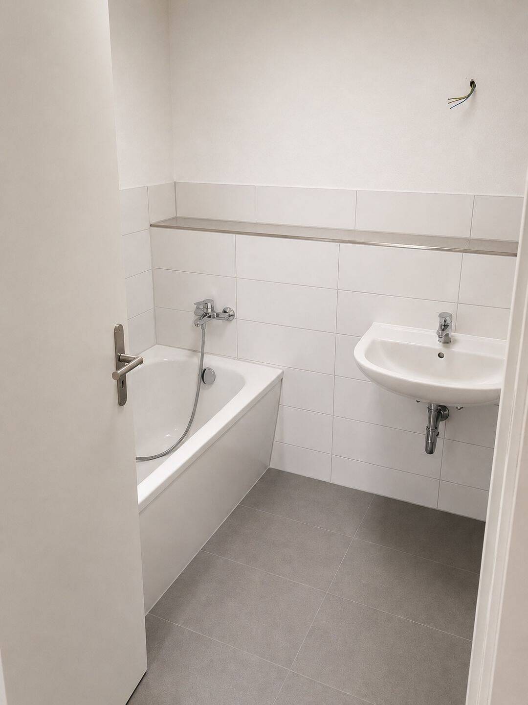 3 Raum-Wohnung mit Balkon u. Hauswirtschaftsraum – Jena – Vorschaubild 5