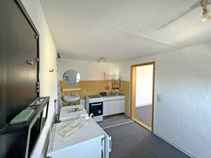Lübeck St. Jürgen: Attraktives EFH/ MFH mit Garagenhof und Ausbaupotenzial unweit der Uni – 23562 Lübeck – Vorschaubild 5