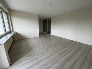 Moderne und helle Balkon-Wohnung in ruhiger Wohnsiedlung - mit Bodenbelag und verspachtelten Wänden – 47169 Duisburg – Vorschaubild 4
