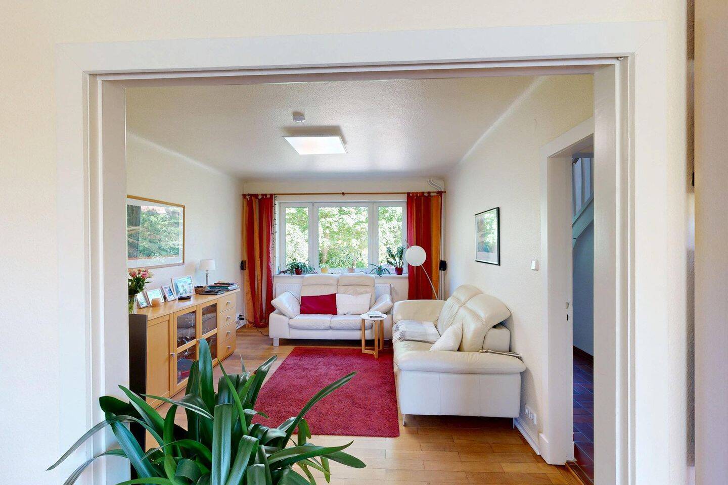 Großzügiges Einfamilienhaus mit Garten, Wärmepumpe und Platz fürs Homeoffice in Hamburg-Langenhorn – Hamburg – Vorschaubild 9