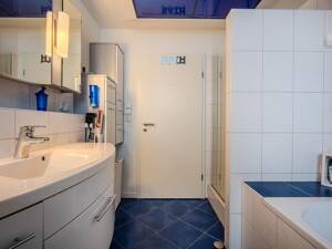 Erdgeschosswohnung mit großem Garten, sonniger Terrasse und zwei Tiefgaragenstellplätzen – 90768 Fürth – Vorschaubild 8