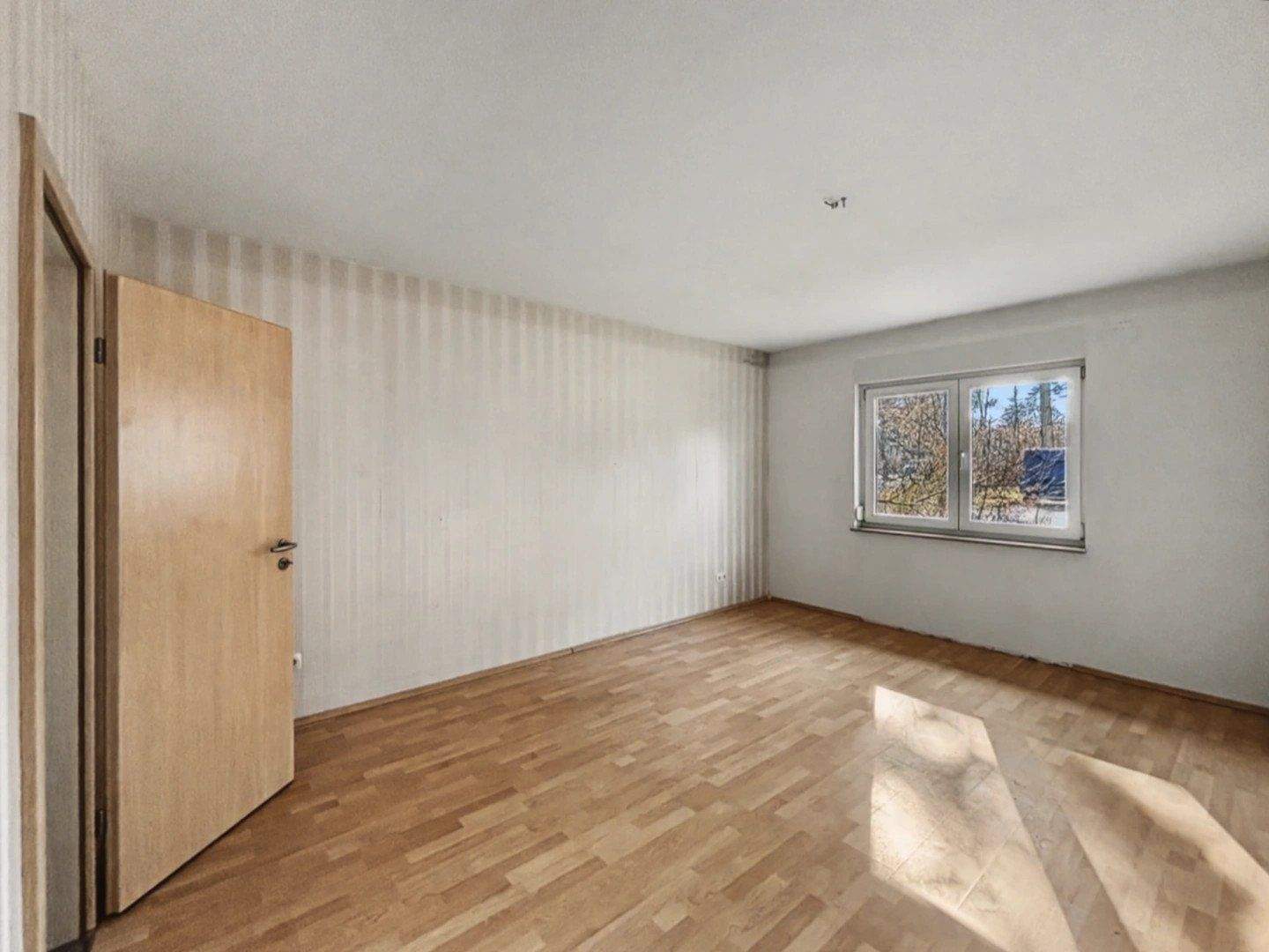 Idyllische Lage in Potsdam-Groß Glienicke: 4-Zimmer-Bungalow mit pflegeleichtem Grundstück – Potsdam – Vorschaubild 6