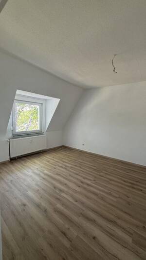 Wohnen mit Charakter: Großzügige 4-Zimmer-Wohnung in Bochum – 44894 Bochum – Vorschaubild 4