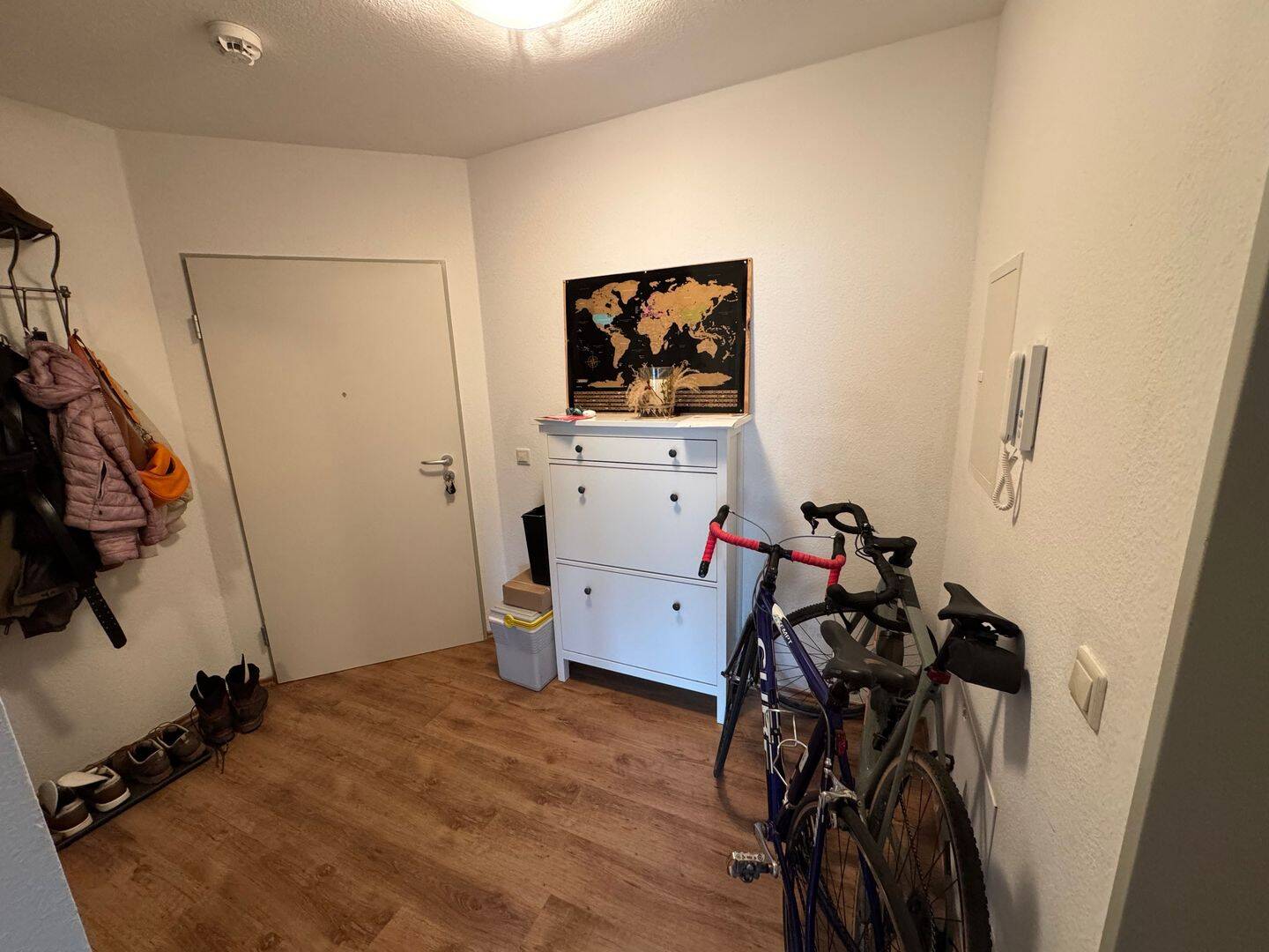 Helle 2-Zimmer-Wohnung mit Balkon & TG-Stellplatz in Nürnberg (Nordstadt) – ab 01.09. – Nürnberg – Vorschaubild 3