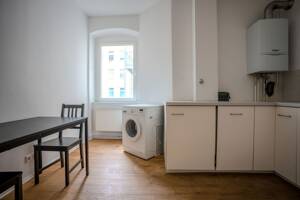 Provisionsfrei! Renovierte Altbauwohnung mit großem Balkon im begehrten Samariterkiez. – 10247 Berlin – Vorschaubild 7
