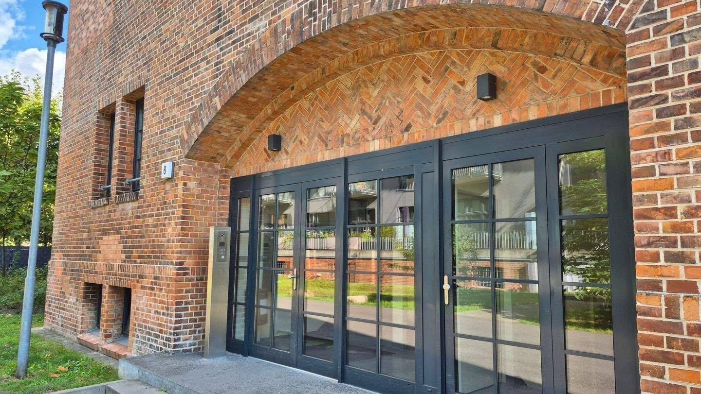Exklusives Loft am Spreeufer – großzügig, lichtdurchflutet und mit sonnigem Westbalkon – Berlin – Vorschaubild 2