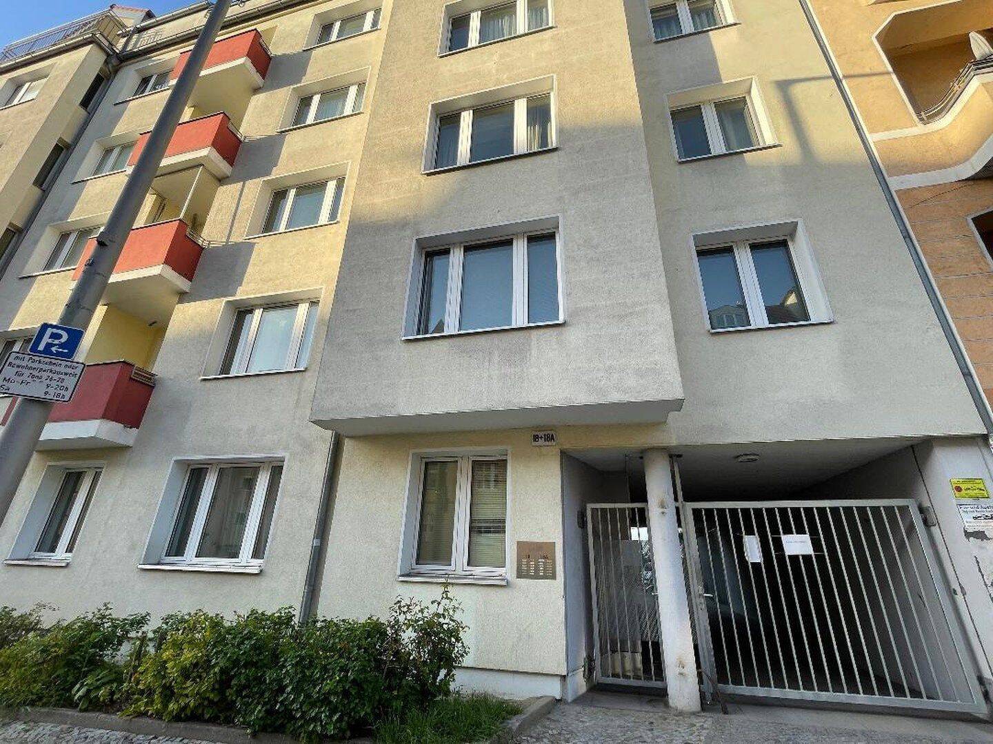 Hübsche, freie möblierte 2 Zi-Wohnung mit Balkon in Berlin Friedenau – Berlin – Vorschaubild 2