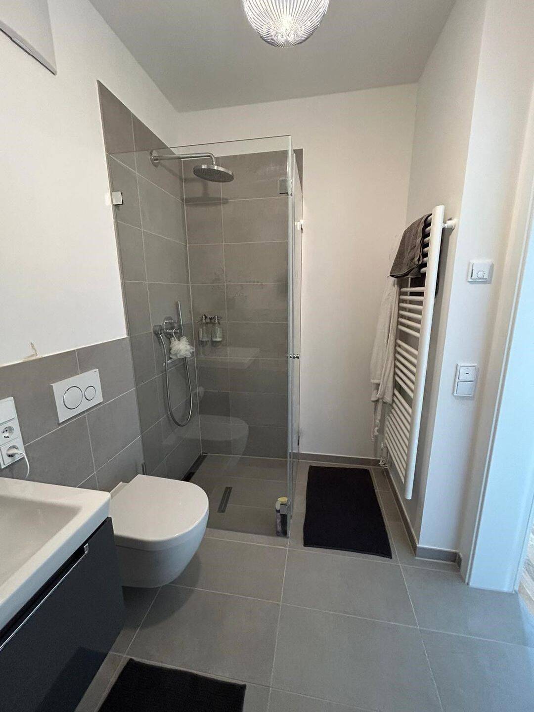 PANDION PENTA gehobene 2 Zimmer Wohnung, barrierefrei - Einbauküche - großzügiges Bad- Loggia – München – Vorschaubild 4