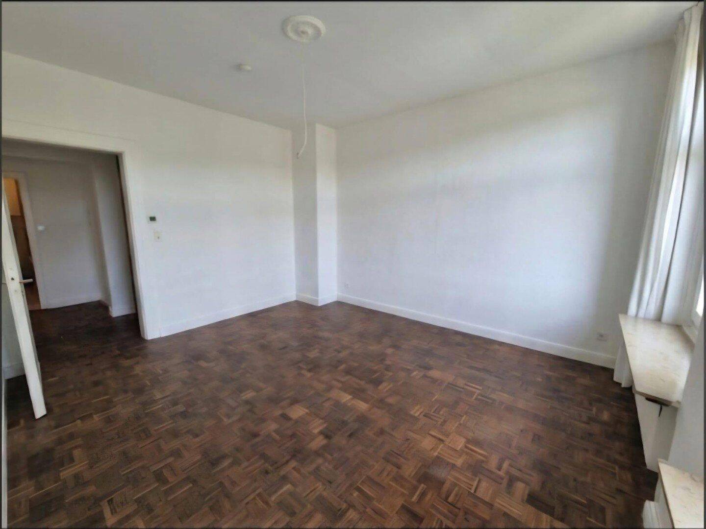 2 Zimmer Altbauwohnung