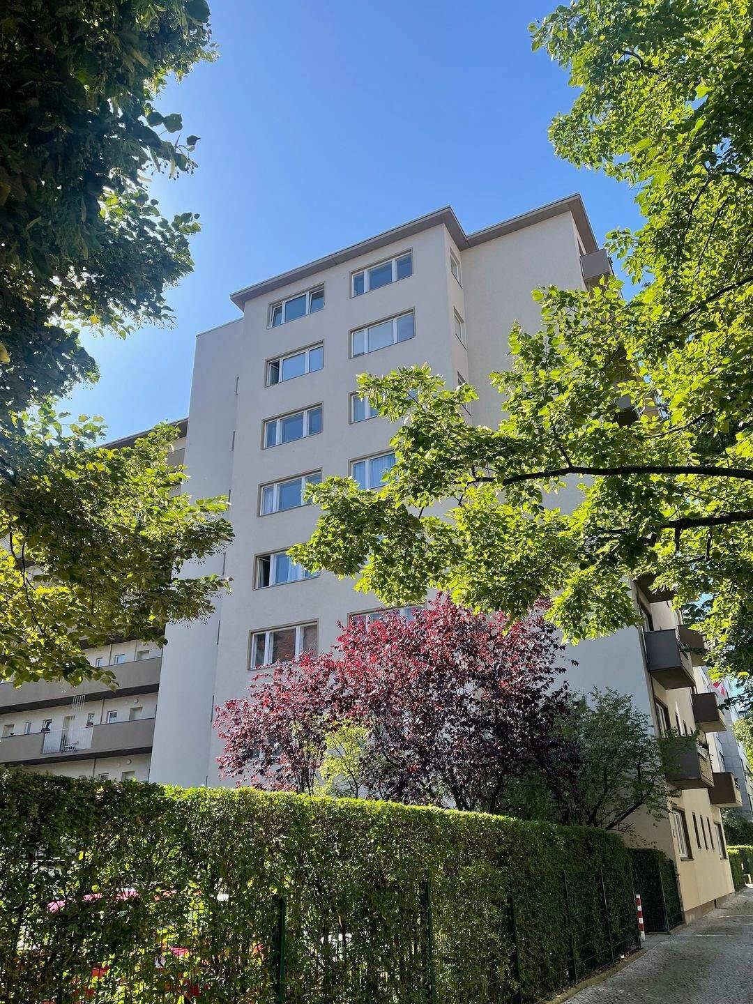 Vermietete City-Wohnung nahe Kurfürstendamm und Schaubühne
