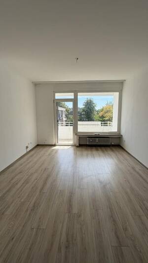 3-Zimmer mit Boden Wohnung in Dortmund Scharnhorst