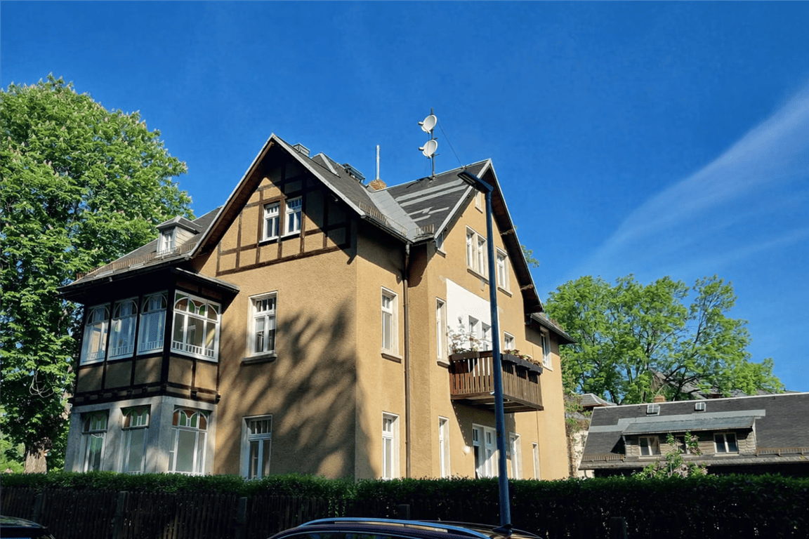 ***Exklusive Jugendstil-5-Raum-Wohnung am Küchwald - mit hochwertiger Einbauküche***