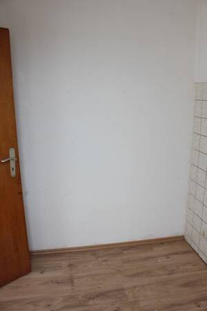 + + taghelle kl. zwei-Raum-Whg. + + nur sechs Mietparteien + + – 41068 Mönchengladbach – Vorschaubild 8