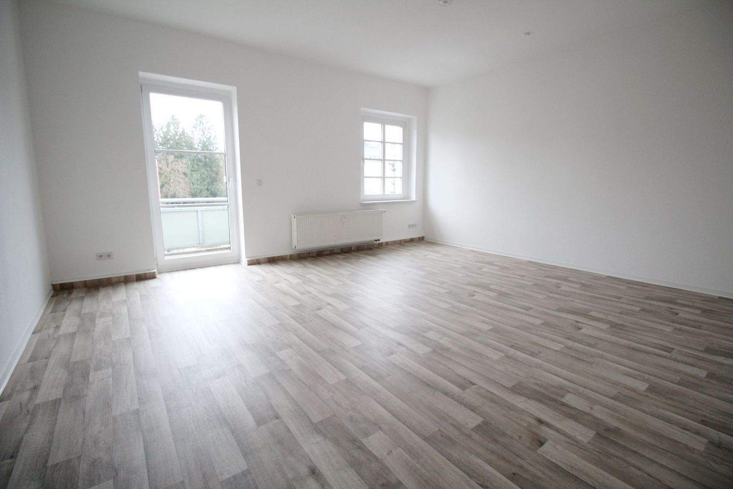 schöne 2-Raum-Wohnung mit Balkon, Einbauküche auf Wunsch – Chemnitz – Vorschaubild 5