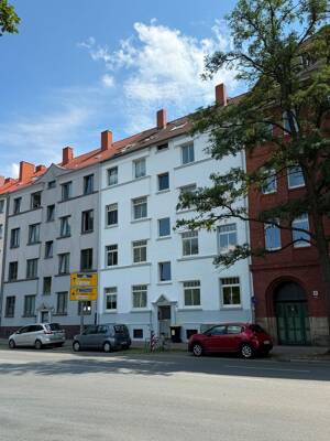 Gepflegt mit Balkon und bevorzugter Infrastruktur! – 30453 Hannover – Vorschaubild 2