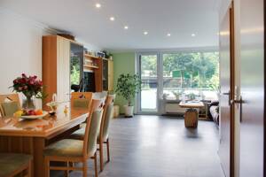 Neuwertiges Einfamilien-Mittelreihenhaus mit Garten und überdachter Terrasse – 28259 Bremen – Vorschaubild 5