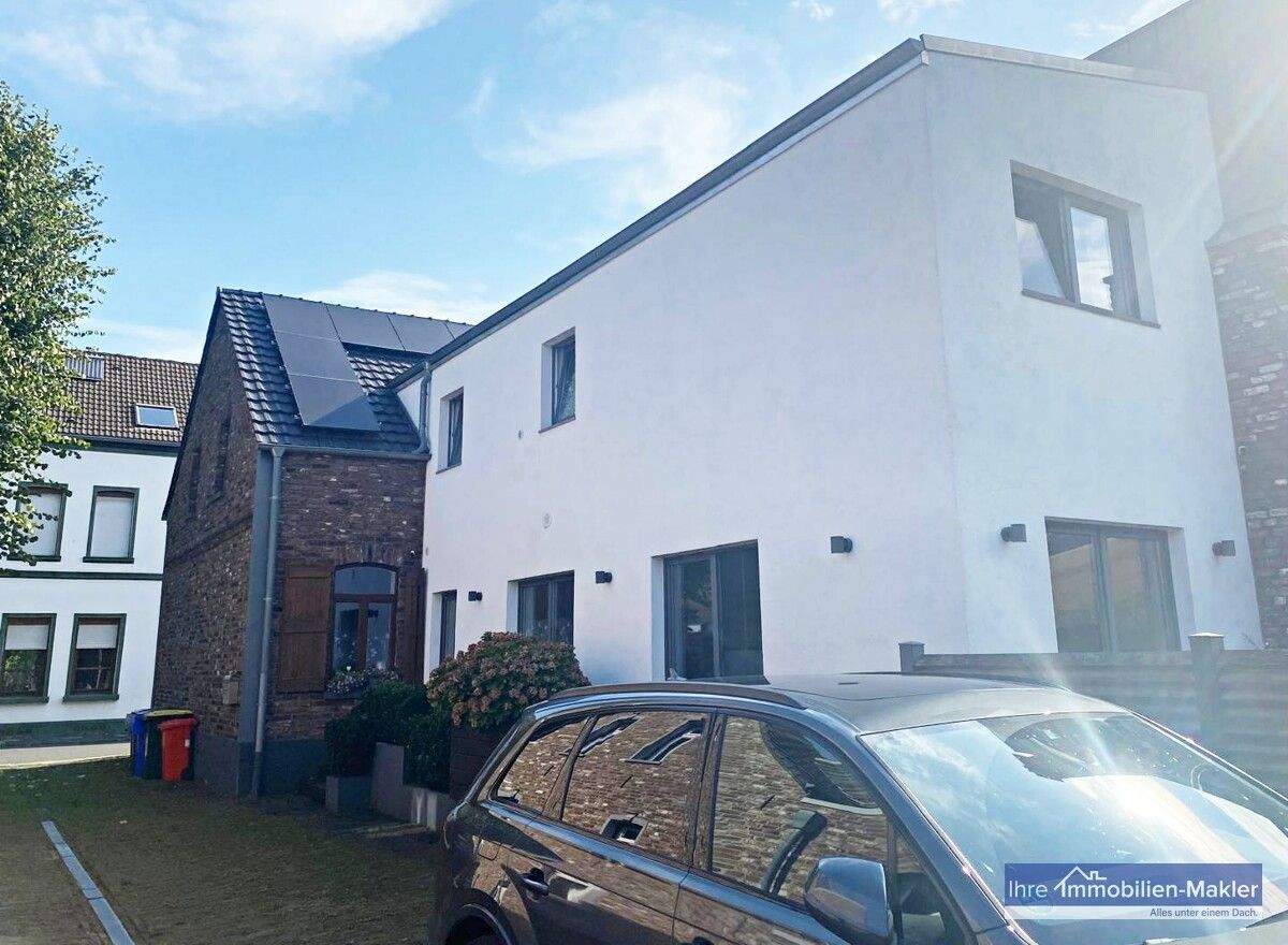 Einziehen & genießen: Stilvoll sanierte Doppelhaushälfte mit Anbau - ohne Provision! – Krefeld – Vorschaubild 6