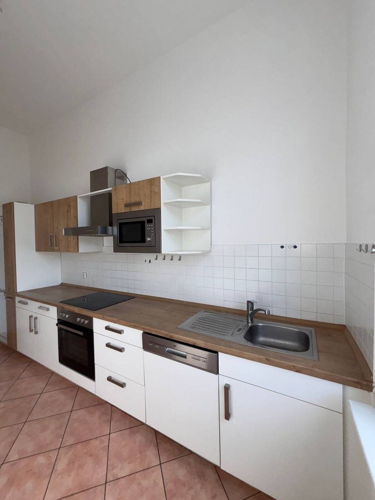 3 Zimmer | EBK | Bad mit Fenster |INNENSTADT POTSDAM – 14469 Potsdam – Bild 1 von 9