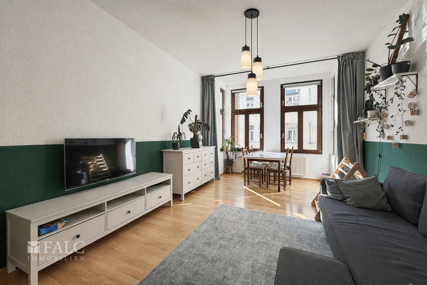 Charmante Altbauwohnung mit Erker & Balkon in begehrter Lage von Magdeburg-Stadtfeld Ost – Magdeburg – Vorschaubild 3