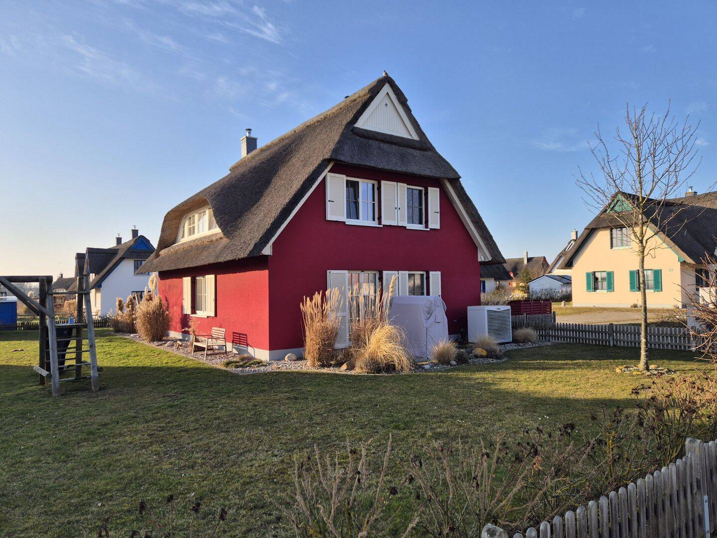 Voll möbliertes großes Reetdach-Ferienhaus Wellnessoase in Ostseenähe & guter Vermietungsauslastung – Zierow – Vorschaubild 8