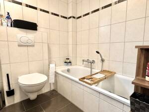 Wunderschöne Maisonettewohnung mit 2 Balkonen und schönem Blick ins Grüne – 56070 Koblenz – Vorschaubild 8