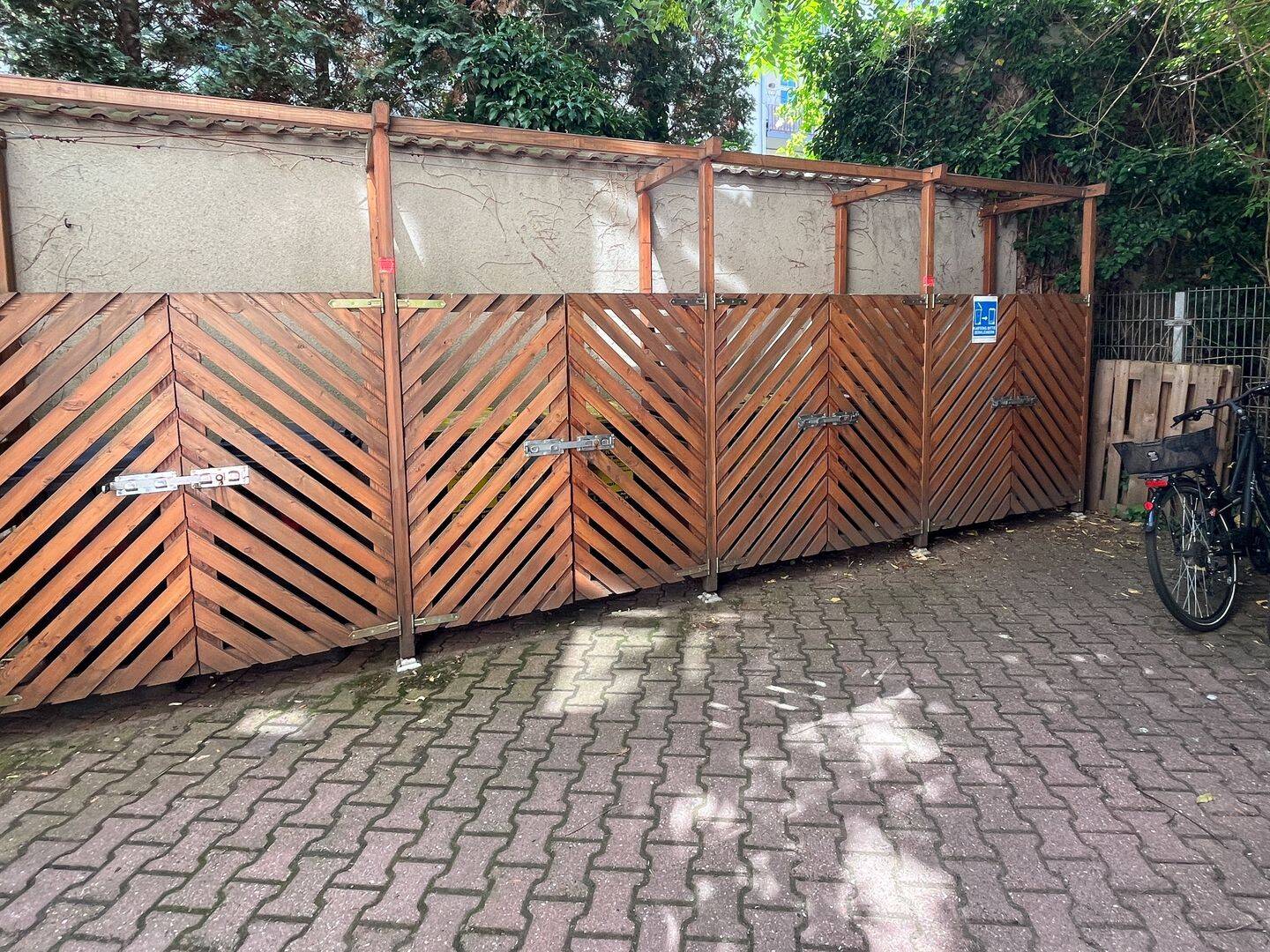 Stilvoll sanierter Altbau mit Balkon und Fußbodenheizung – Leipzig – Vorschaubild 9
