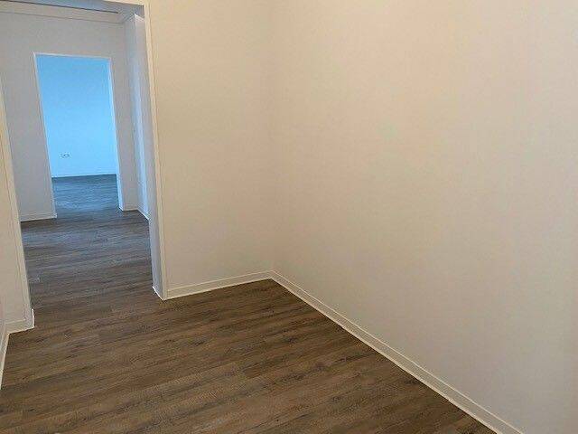 Renovierte 3-Zimmer-Wohnung mit Balkon – Oldenburg – Vorschaubild 6