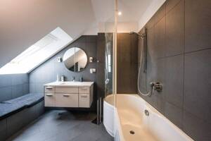 Köln-Müngersdorf || Exklusive 3,5 Zimmer || Mit 3 Balkonen || Einzelgarage – 50933 Köln – Vorschaubild 7