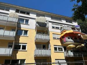 Geräumige 4 Zimmer Wohnung in Freiburg - Zähringen