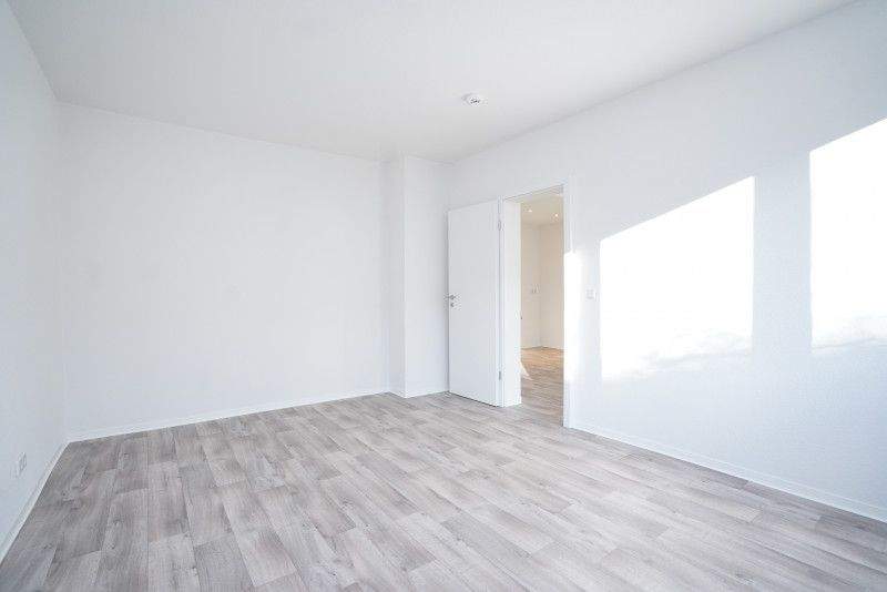 Erstbezug nach Sanierung - Balkon und Wanne – Chemnitz – Vorschaubild 4